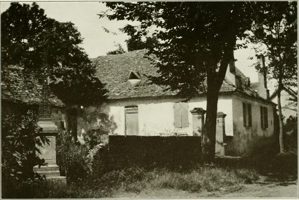 An illustration from Small French buildings; the architecture of town and country, comprising cottages, farmhouses, minor chateaux or manors with their farm groups, small town dwellings, and a few churches, 1921, leaf 76