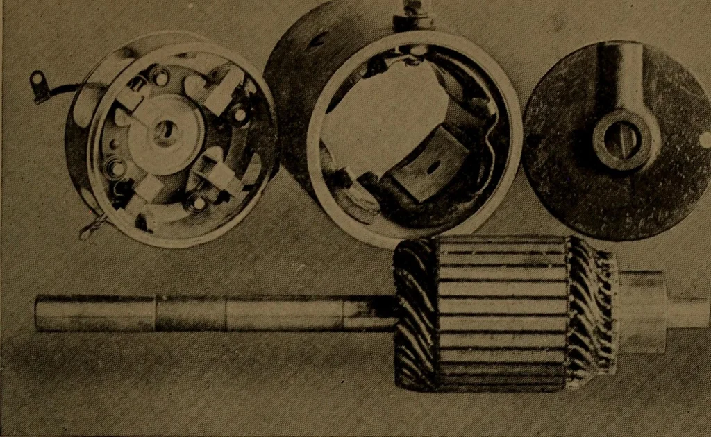An illustration from Small motors, transformers, electromagnets; a practical presentation of design and construction data for small motors, small low- and high-tension transformers, electromagnets, and induction coils, 1920, leaf 138