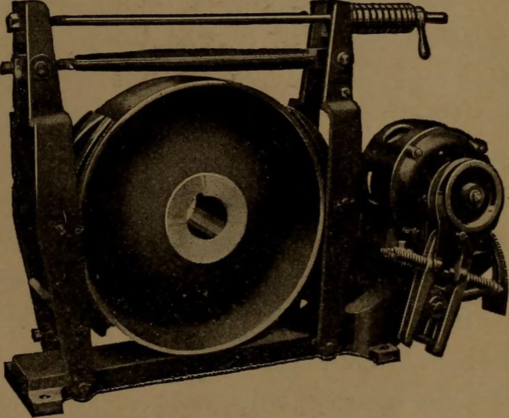 An illustration from Small motors, transformers, electromagnets; a practical presentation of design and construction data for small motors, small low- and high-tension transformers, electromagnets, and induction coils, 1920, leaf 312