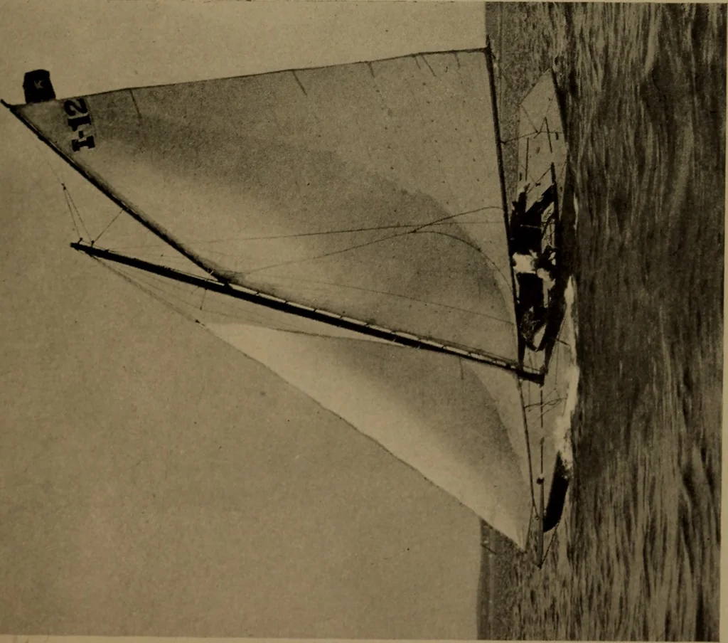 An illustration from The small yacht, its management and handling for racing and sailing, with chapters on construction, 1909, leaf 148