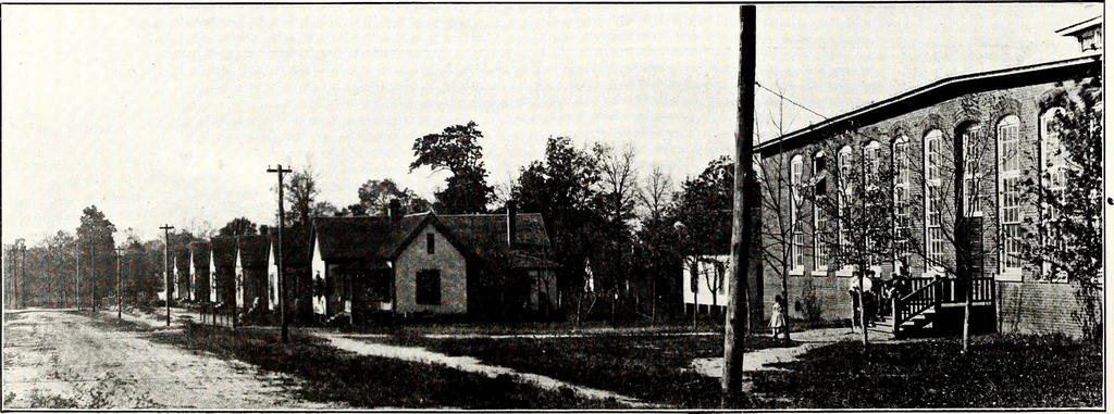An illustration from Southern textile bulletin, 1911, leaf 201
