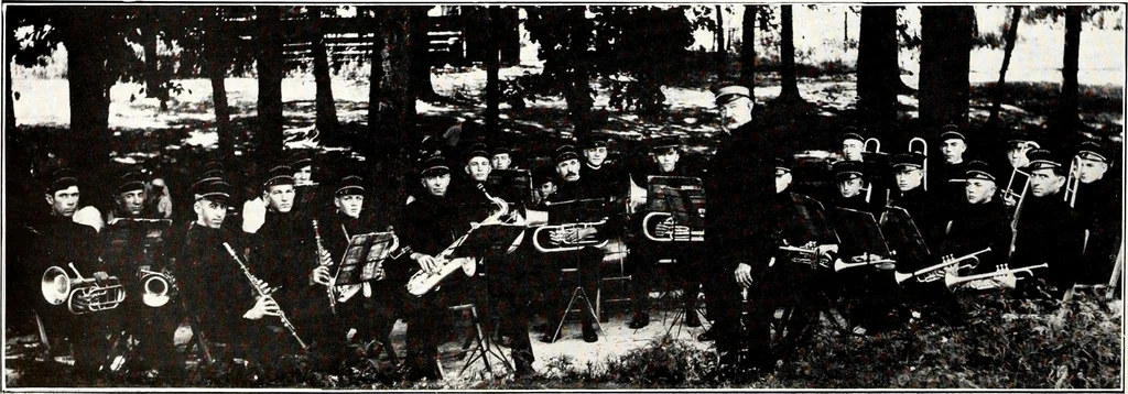 An illustration from Southern textile bulletin, 1911, leaf 63