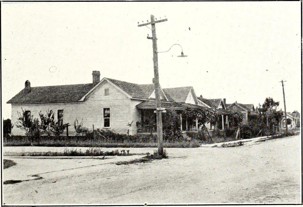 An illustration from Southern textile bulletin, 1911, leaf 104
