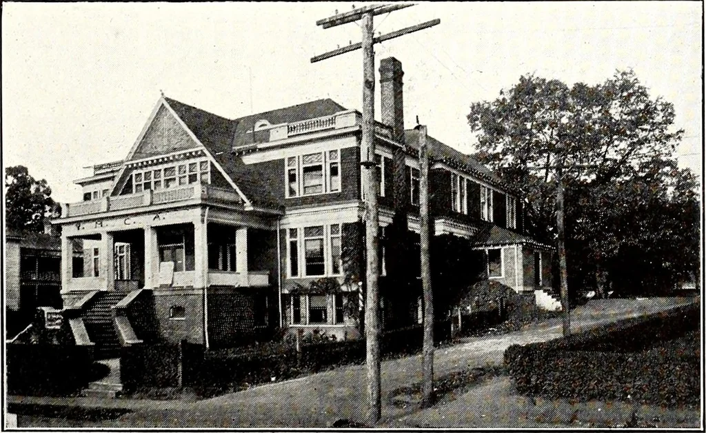 An illustration from Southern textile bulletin, 1911, leaf 112