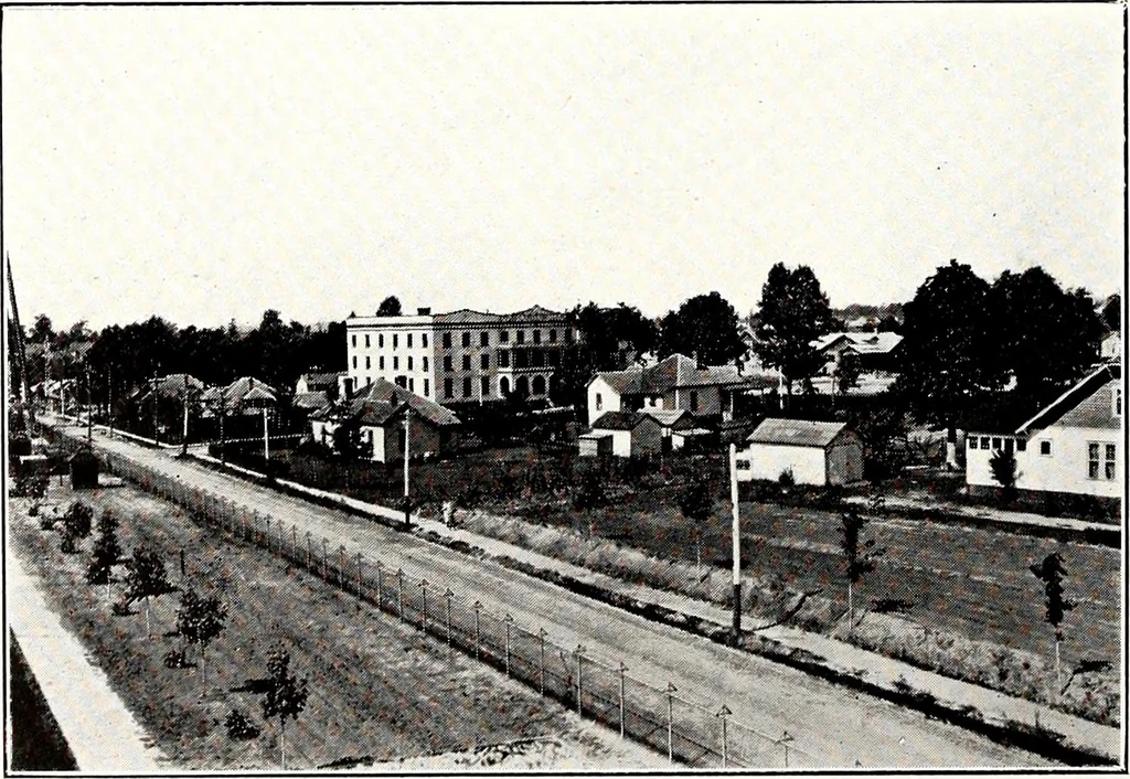 An illustration from Southern textile bulletin, 1911, leaf 187