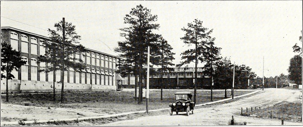 An illustration from Southern textile bulletin, 1911, leaf 92