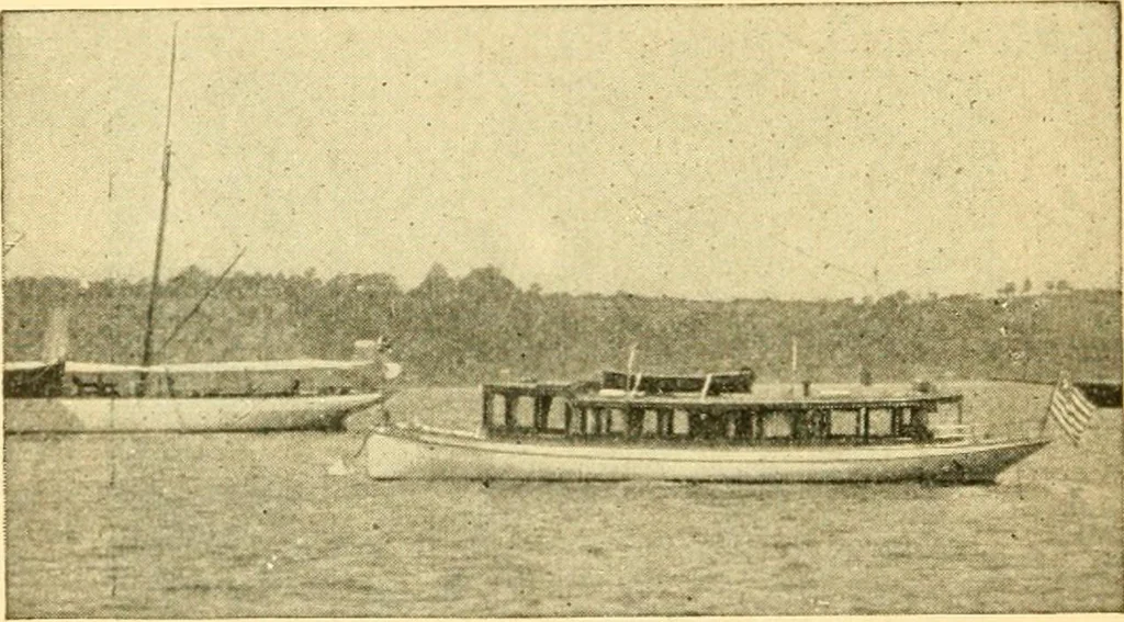An illustration from Southward in Roamer; being a description of the inside route from New York to Florida, 1907, leaf 113