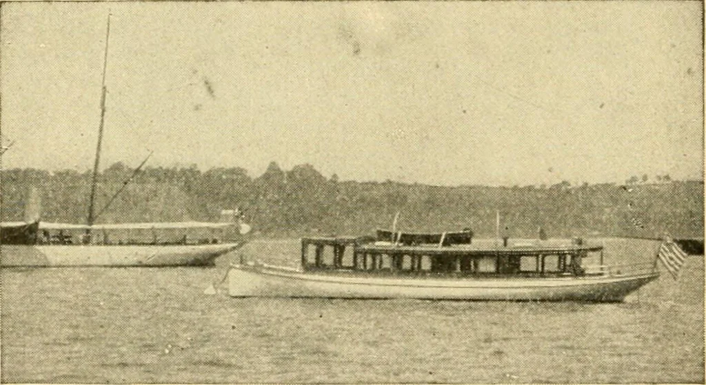 An illustration from Southward in Roamer; being a description of the inside route from New York to Florida, 1907, leaf 113
