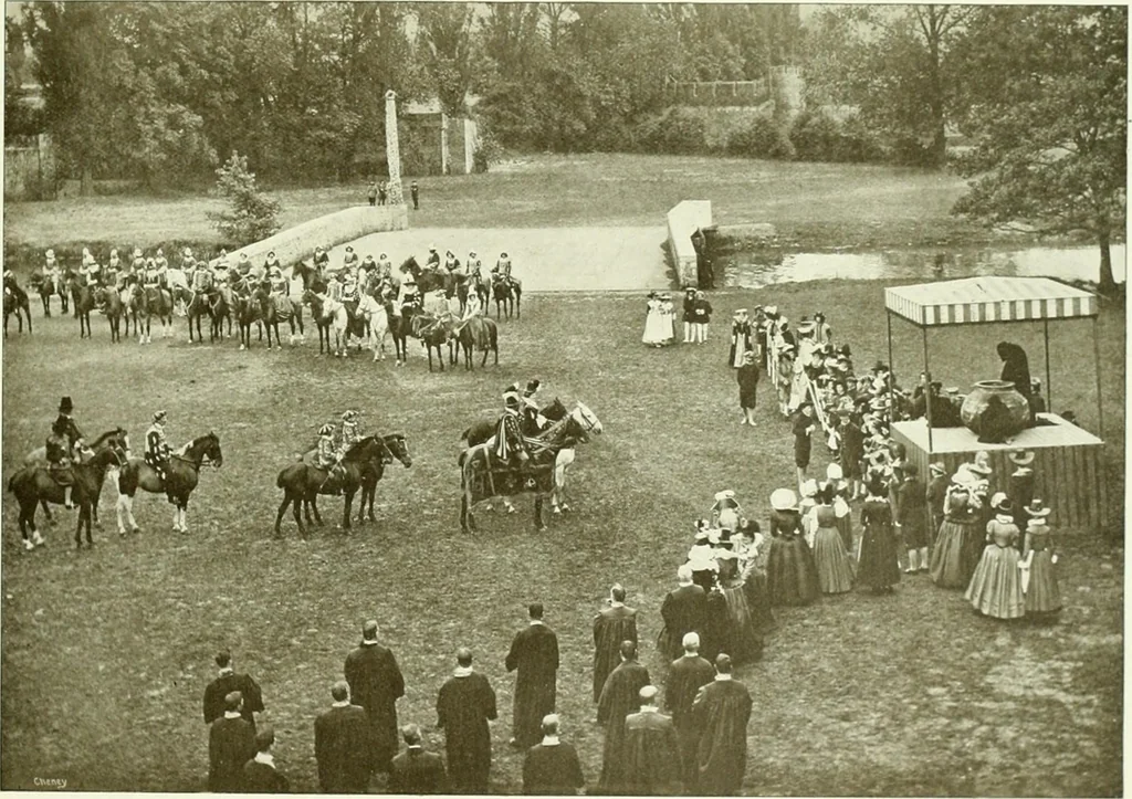 An illustration from Souvenir of the Oxford historical pageant : in aid of the Radcliffe Infirmary, Oxford Eye Hospital, etc., commemoration, 1907, June 27th 28th, 29th, and July 1st, 2d and 3d, 1907, leaf 52