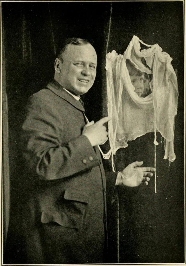 An illustration from Spiritism and common sense, 1922, leaf 48