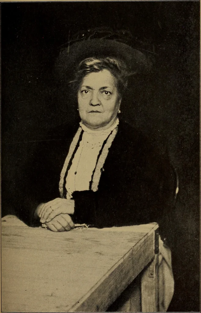An illustration from Spiritism and psychology, 1911, leaf 274