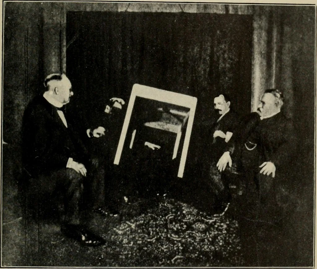 An illustration from Spiritism and psychology, 1911, leaf 302