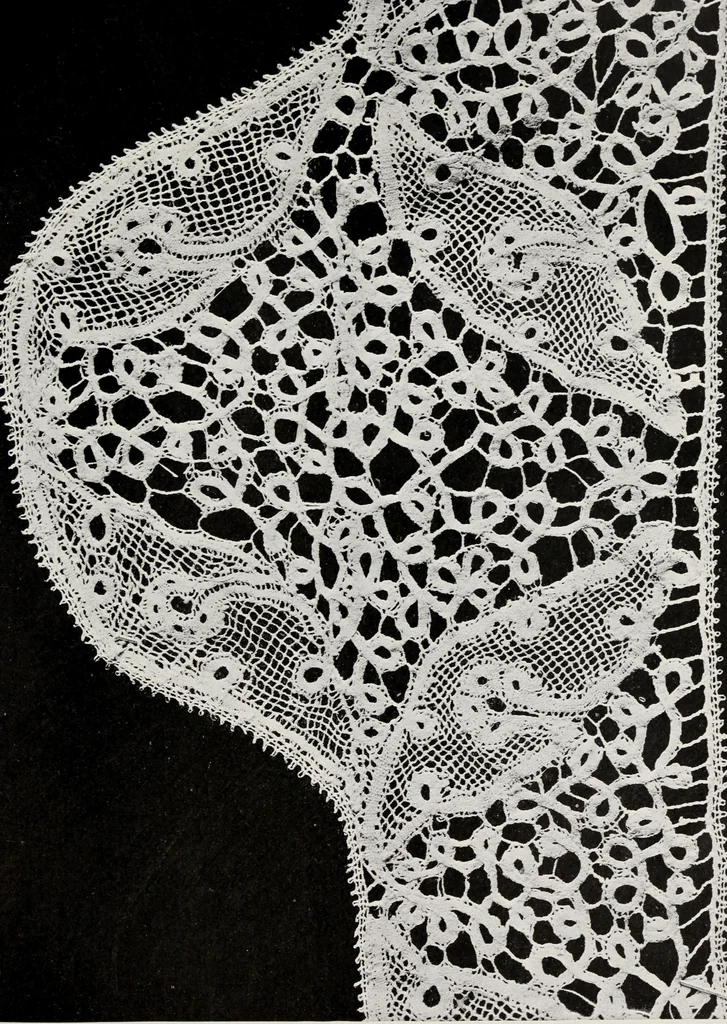 An illustration from Spitzen und ihre Charakteristik, 1907, leaf 106