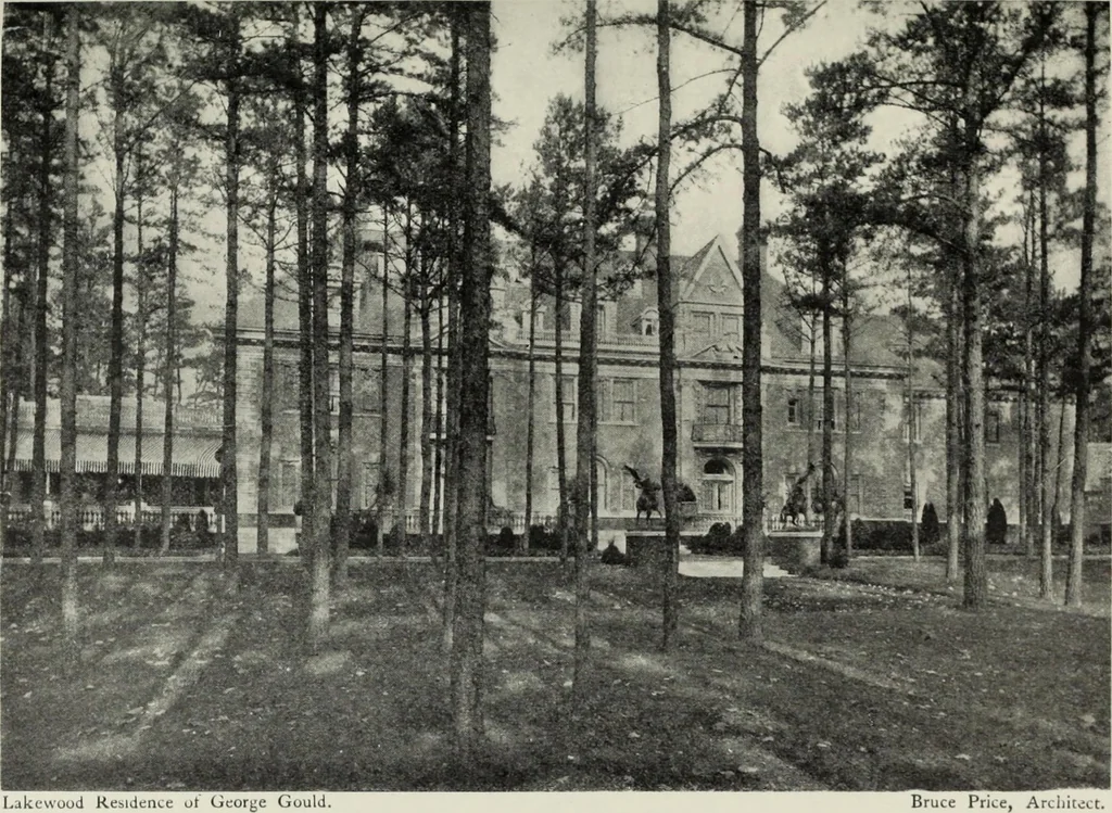An illustration from Stately homes in America : from colonial times to the present day, 1903, leaf 378