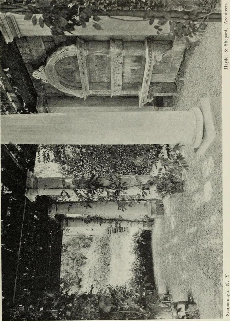 An illustration from Stately homes in America : from colonial times to the present day, 1903, leaf 528