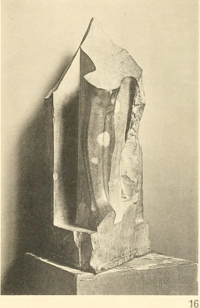 An illustration from Statuen und Statuetten von Königen und Privatleuten im Museum von Kairo, Nr. 1-1294, 1911, leaf 214