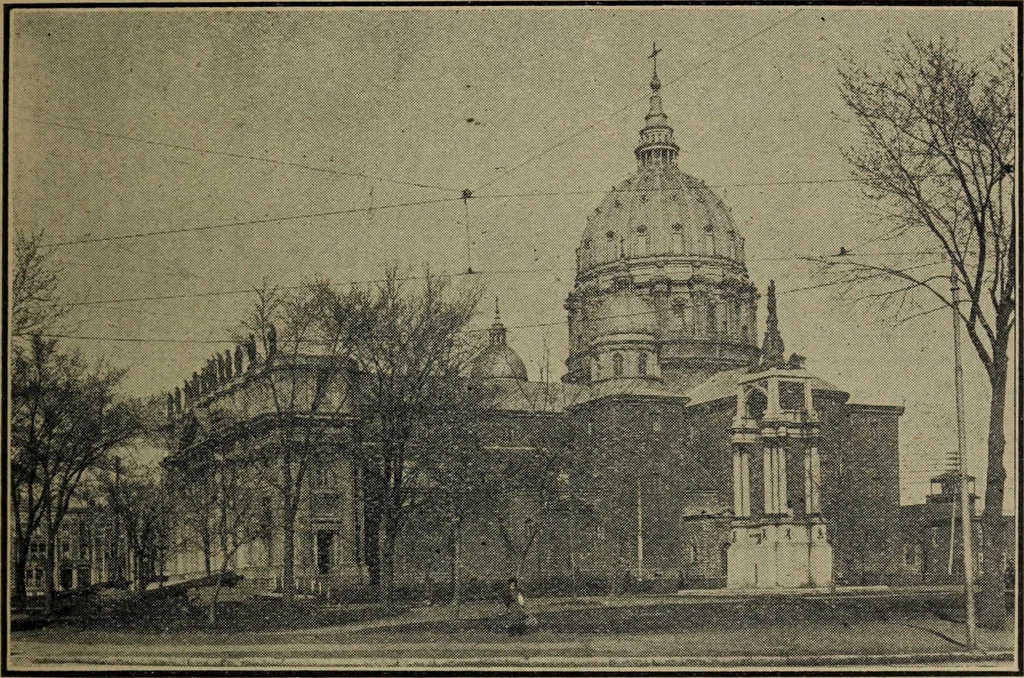 An illustration from St. James Hotel - two blocks from C.P.R. Depot, opposite G.T.R. depot, 1905, leaf 32
