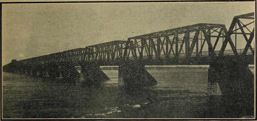 An illustration from St. James Hotel - two blocks from C.P.R. Depot, opposite G.T.R. depot, 1905, leaf 38