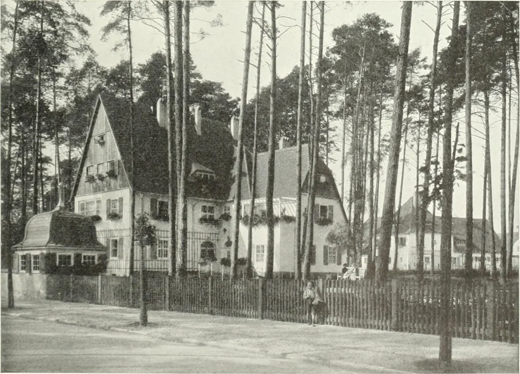 An illustration from Studio international, 1893, leaf 244