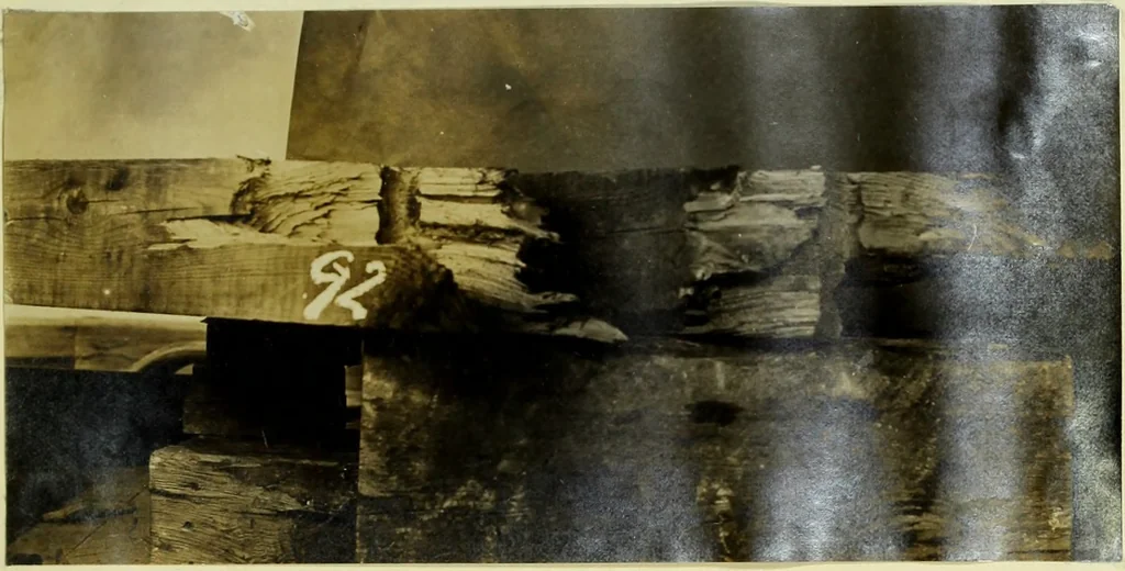 An illustration from A study of spliced wooden tie-beams, 1906, leaf 84