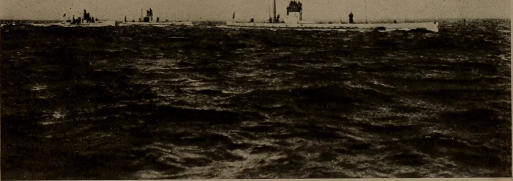 An illustration from The submarine in war and peace; its developments and its possibilities, 1918, leaf 306