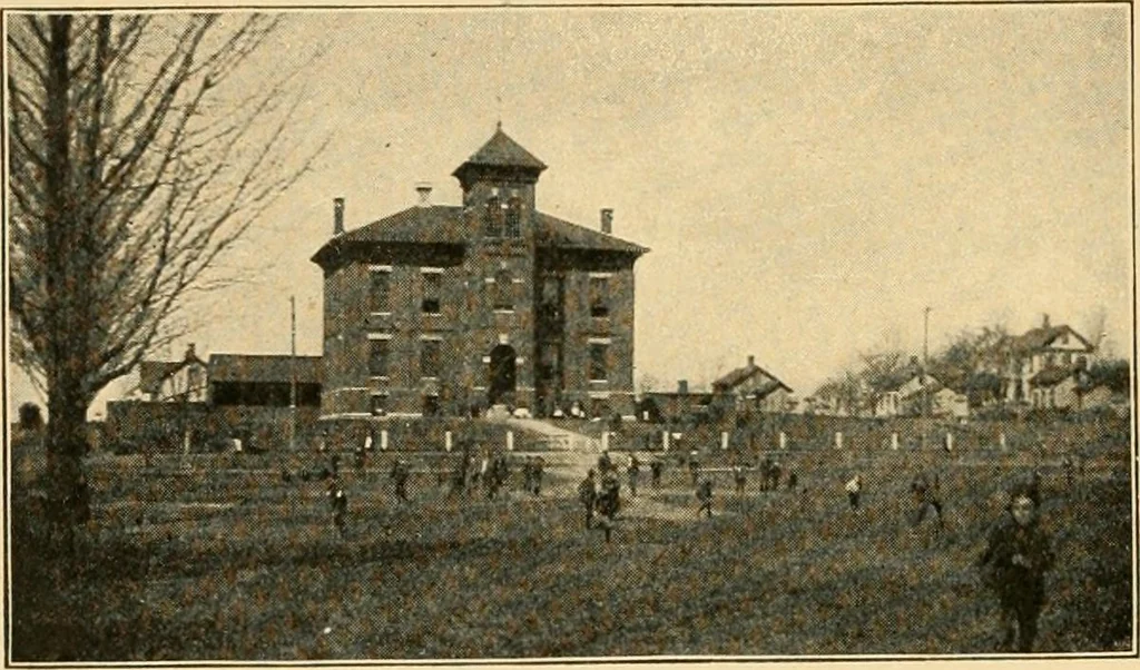 An illustration from Suggestions for beautifying home, village and roadway, 1900, leaf 9