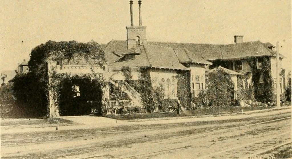 An illustration from Suggestions for beautifying home, village and roadway, 1900, leaf 9