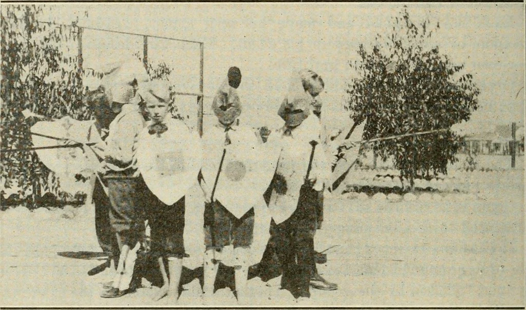 An illustration from A suggestive state course of study for kindergarten-primary grades, submitted at the request of the county and city superintendents of schools, 1922, leaf 161