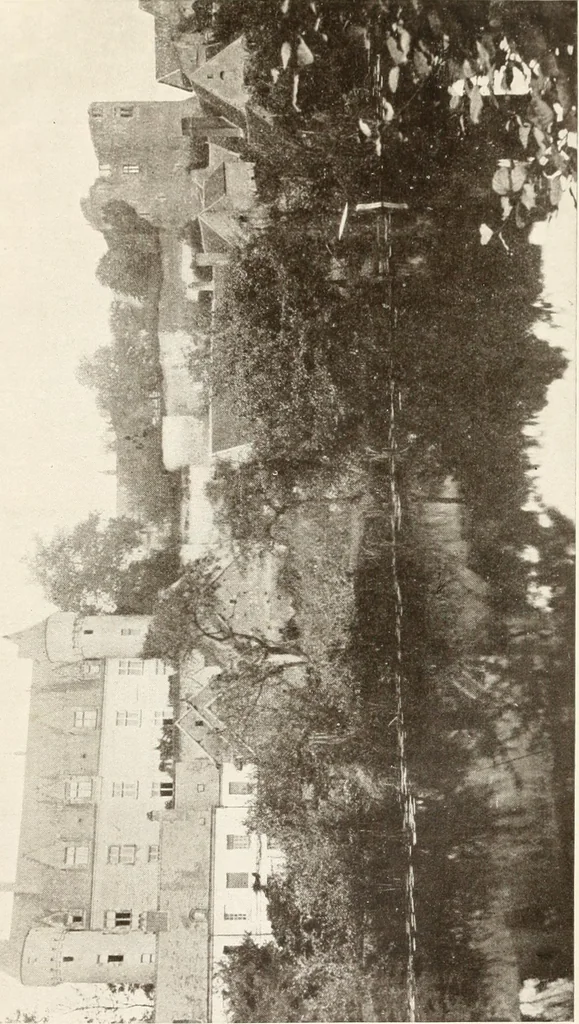 An illustration from A summer in Touraine, 1909, leaf 336