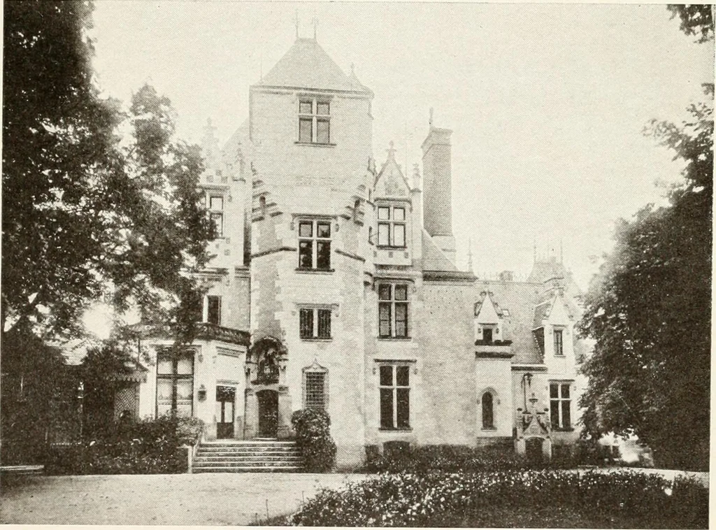 An illustration from A summer in Touraine, 1909, leaf 362