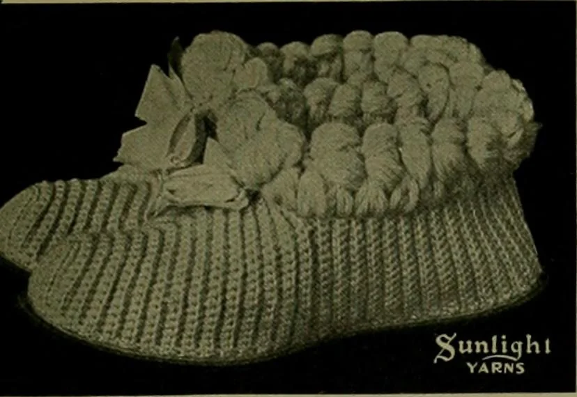 An illustration from The Sunlight book of knitting and crocheting, 1915, leaf 126