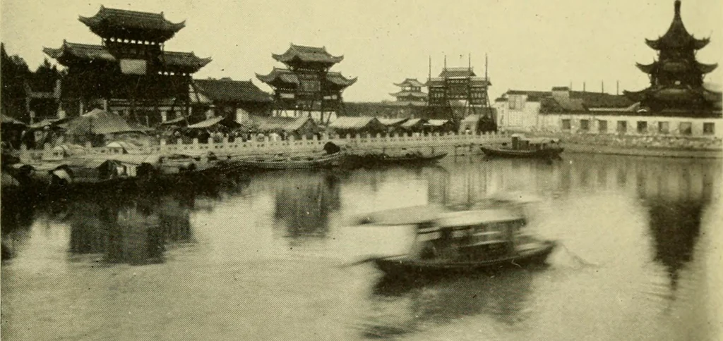 An illustration from Sun Yat Sen and the awakening of China, 1912, leaf 172