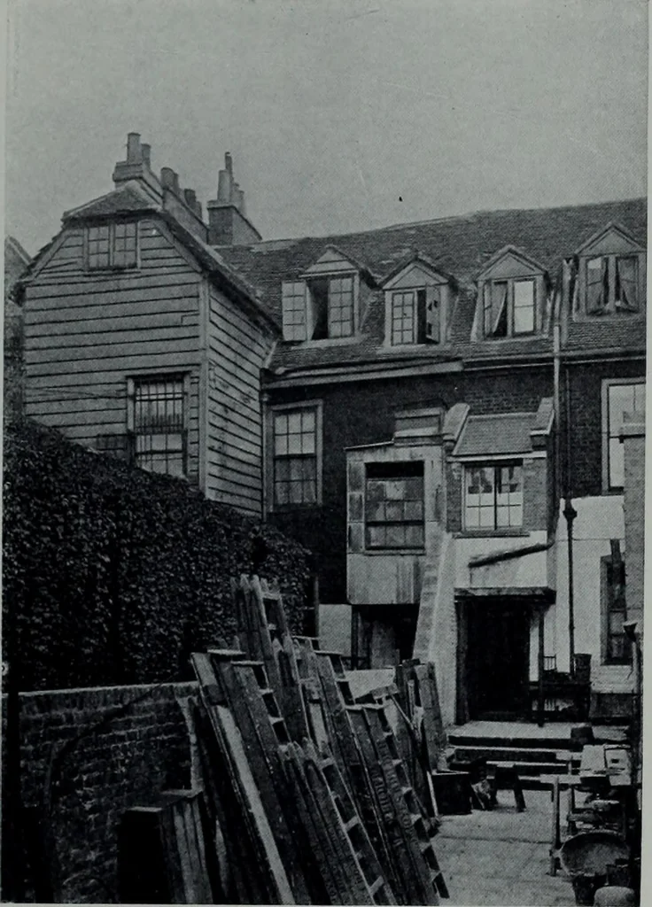 An illustration from Survey of London, 1900, leaf 166