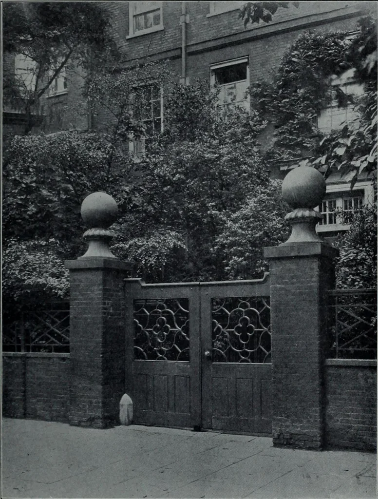 An illustration from Survey of London, 1900, leaf 226
