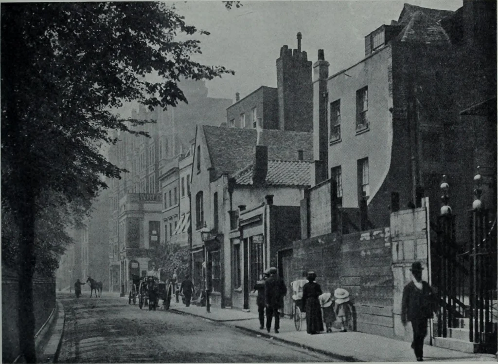 An illustration from Survey of London, 1900, leaf 312