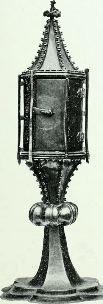 An illustration from Szepesvármegye müvészeti emlékei. A Müemlékek Országos Bizottsága támogatásával kiadja a Szepesvármegyei Történelmi Társulat; szerk. Vajdovszky János, 1905, leaf 300