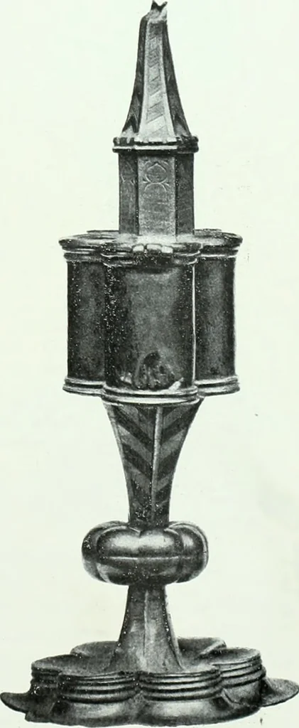 An illustration from Szepesvármegye müvészeti emlékei. A Müemlékek Országos Bizottsága támogatásával kiadja a Szepesvármegyei Történelmi Társulat; szerk. Vajdovszky János, 1905, leaf 300