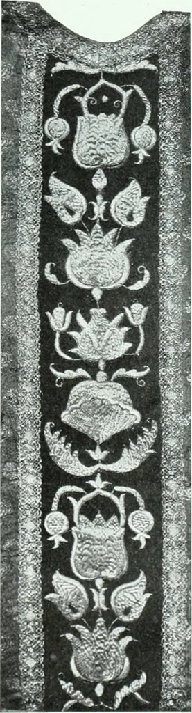 An illustration from Szepesvármegye müvészeti emlékei. A Müemlékek Országos Bizottsága támogatásával kiadja a Szepesvármegyei Történelmi Társulat; szerk. Vajdovszky János, 1905, leaf 352