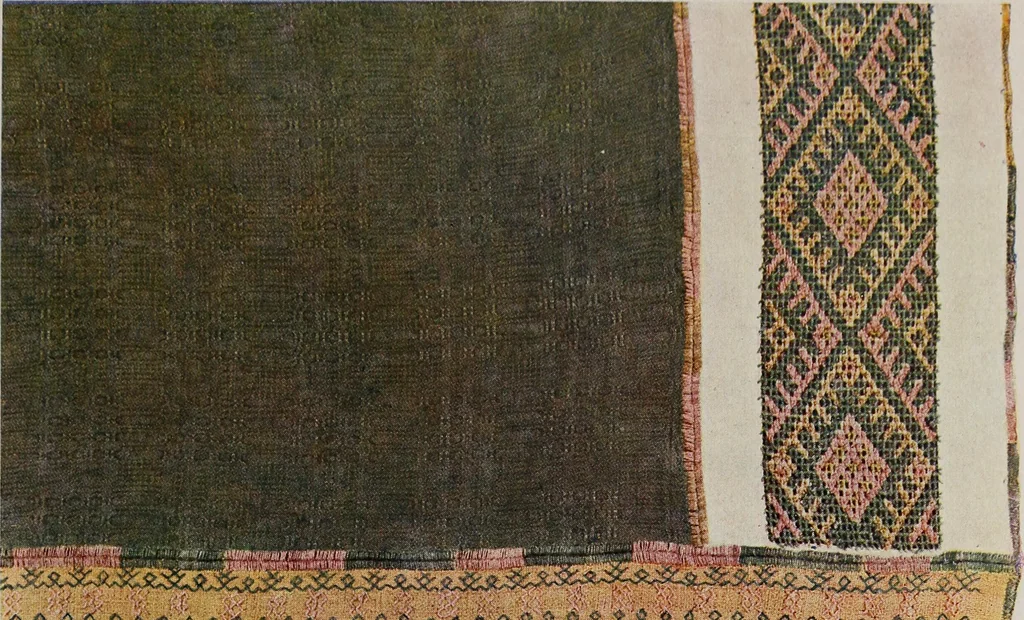 An illustration from Talachkino. L'art décoratif des ateliers de la Princesse Ténichef, 1906, leaf 118