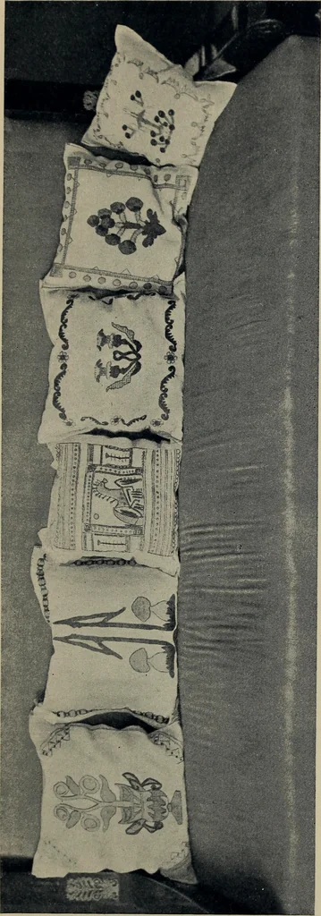 An illustration from Talachkino. L'art décoratif des ateliers de la Princesse Ténichef, 1906, leaf 136