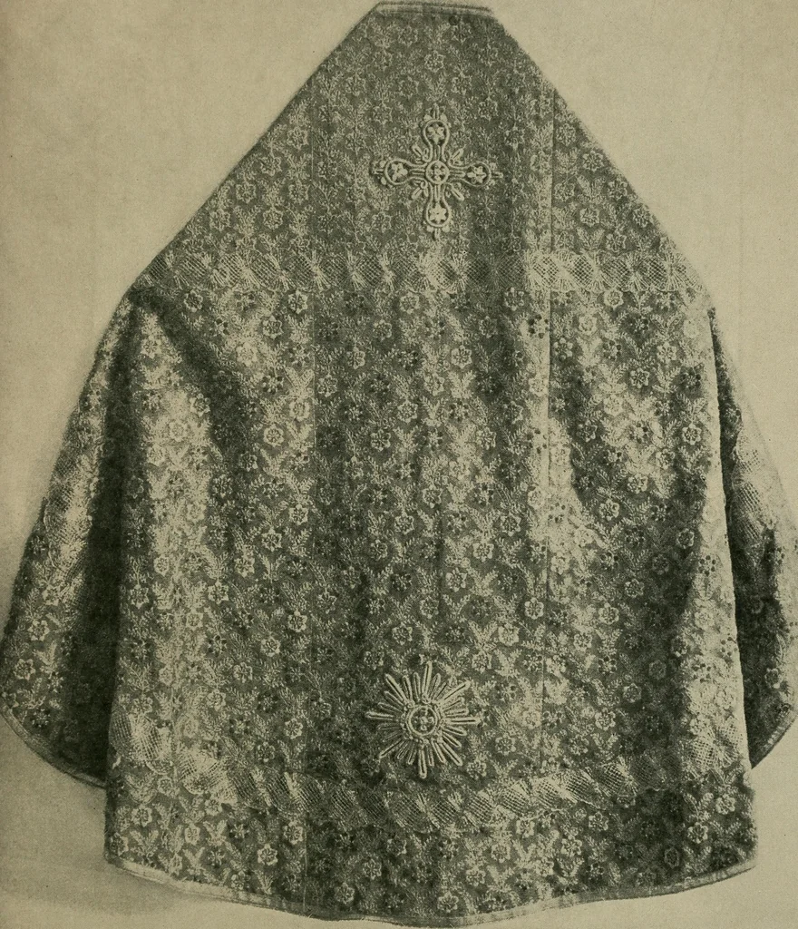 An illustration from Talachkino. L'art décoratif des ateliers de la Princesse Ténichef, 1906, leaf 98