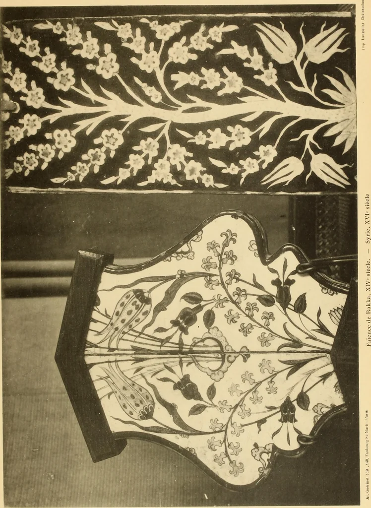 An illustration from Tapis, tissus & faïences orientales, suite des Dessins de tissus (Europe, XVIIIe & XIXe siècles), 1900, leaf 120