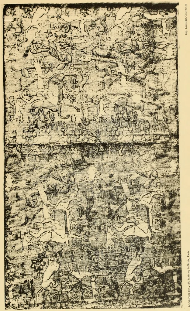 An illustration from Tapis, tissus & faïences orientales, suite des Dessins de tissus (Europe, XVIIIe & XIXe siècles), 1900, leaf 32