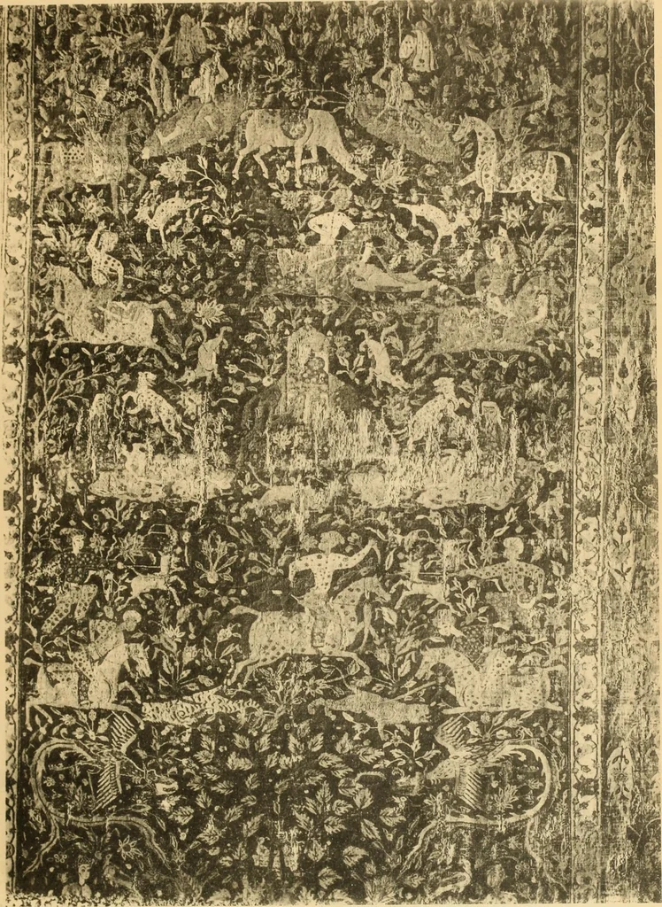 An illustration from Tapis, tissus & faïences orientales, suite des Dessins de tissus (Europe, XVIIIe & XIXe siècles), 1900, leaf 4