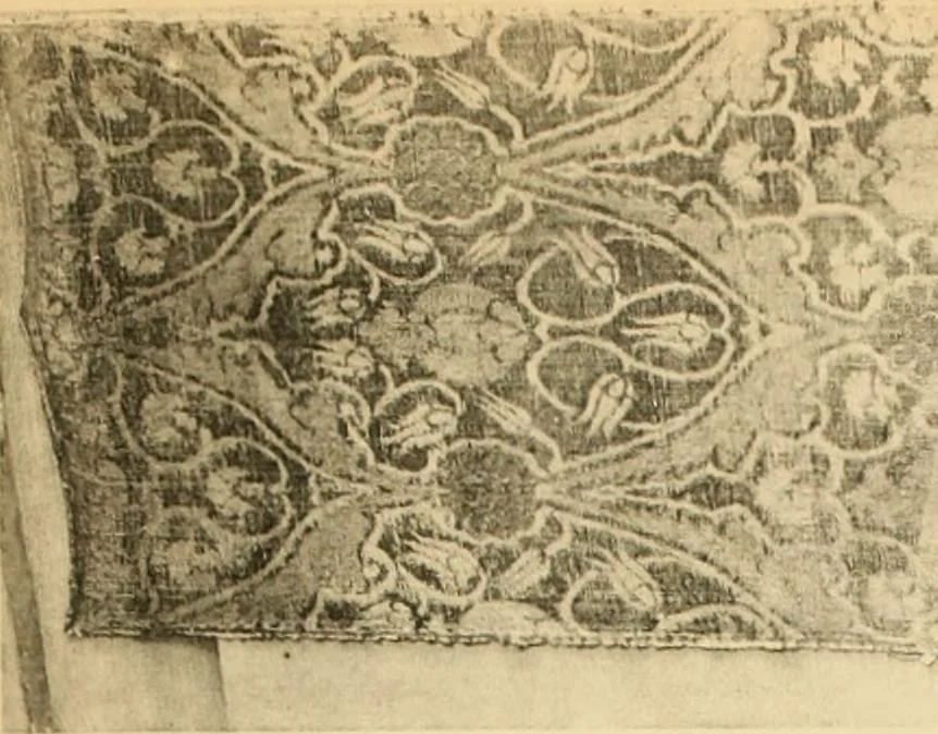 An illustration from Tapis, tissus & faïences orientales, suite des Dessins de tissus (Europe, XVIIIe & XIXe siècles), 1900, leaf 80