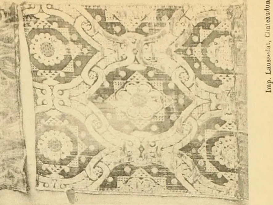 An illustration from Tapis, tissus & faïences orientales, suite des Dessins de tissus (Europe, XVIIIe & XIXe siècles), 1900, leaf 80