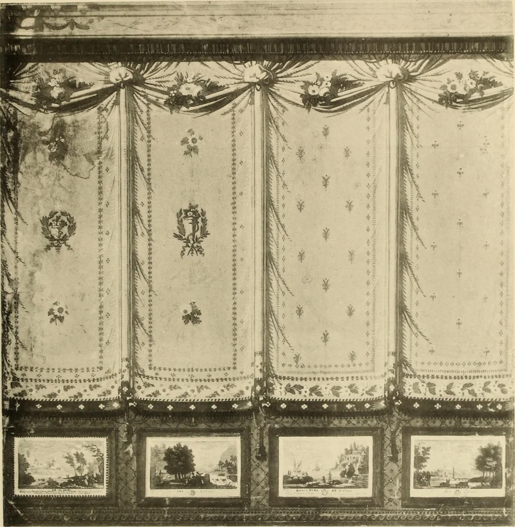 An illustration from Tapis, tissus & faïences orientales, suite des Dessins de tissus (Europe, XVIIIe & XIXe siècles), 1900, leaf 56
