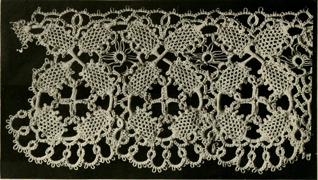 An illustration from T.B.C. instructions and designs for tatting, 1916, leaf 39