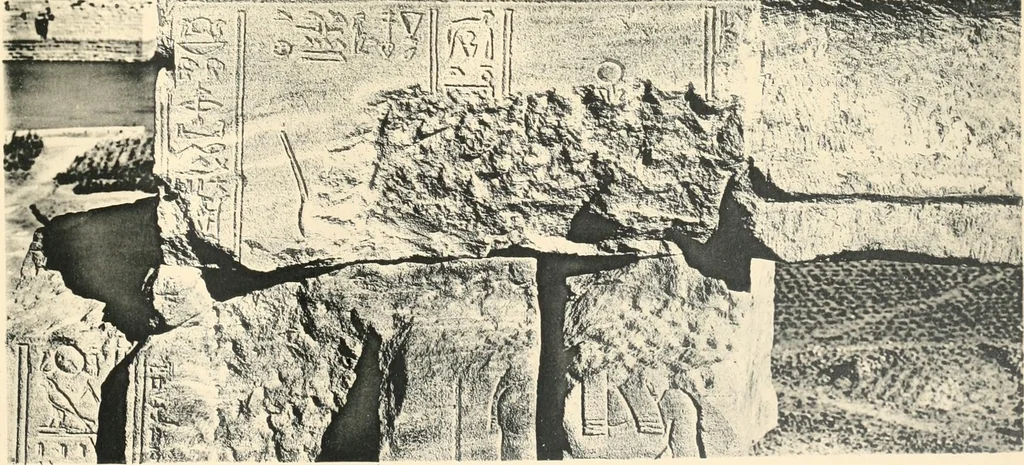 An illustration from The temple of Bîgeh, 1915, leaf 112