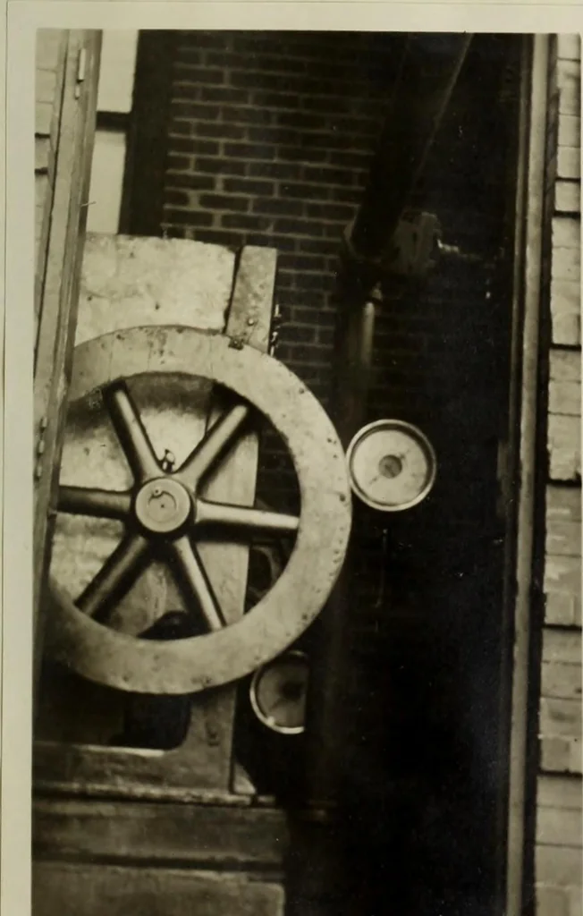 An illustration from Tests of the pumps and wells of the University of Illinois, 1914, leaf 28